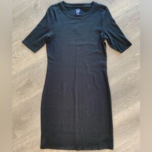 Gap Crew Neck Elbow Sleeve Dress
